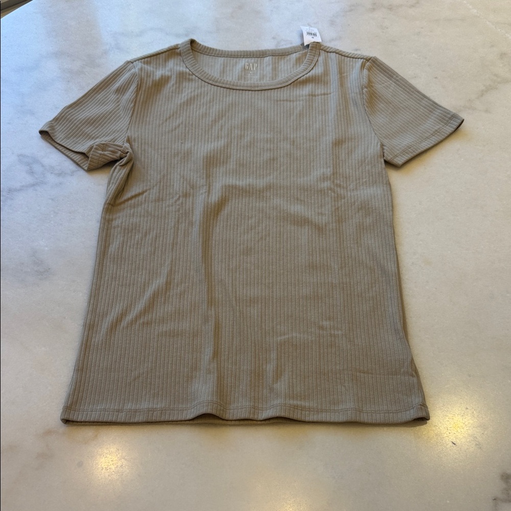 NWT GAP Light Brown Ribbed Short Sleeve Top